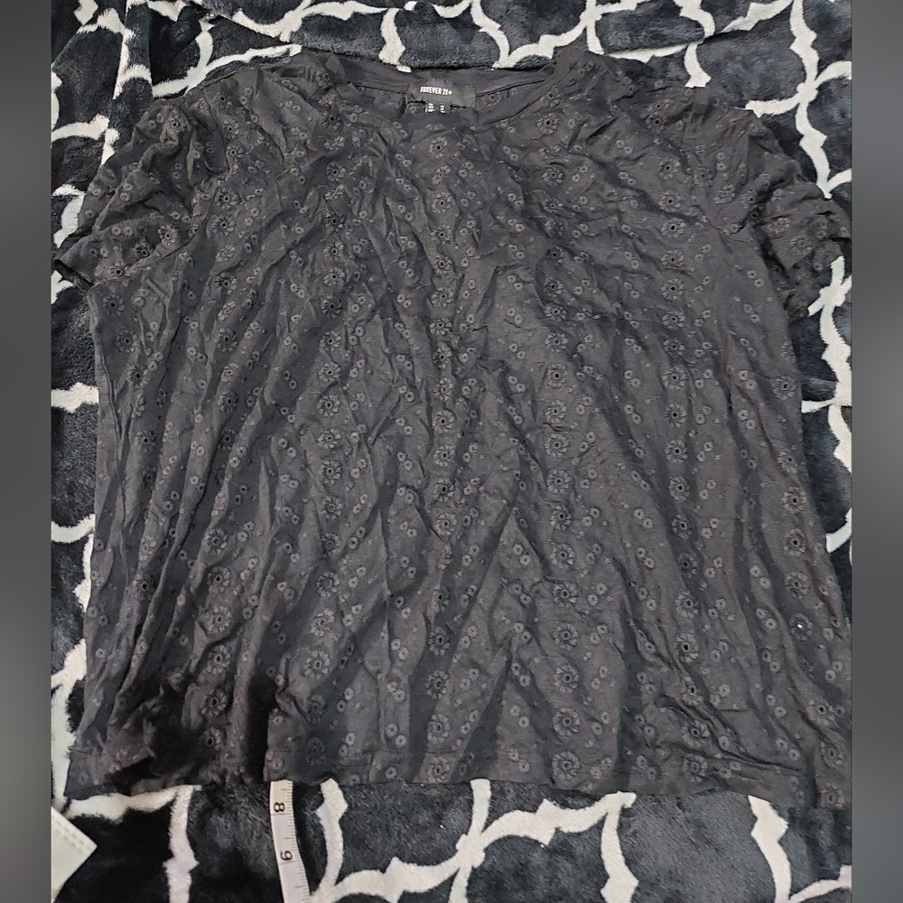 NWT Forever 21 plus 1x‎ Black eyelet tee